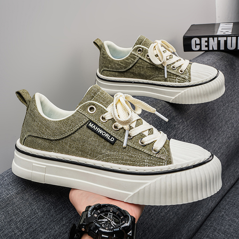 Casual Sneakers Men - Sepatu Pria Ringan dan Bernapas Sepatu