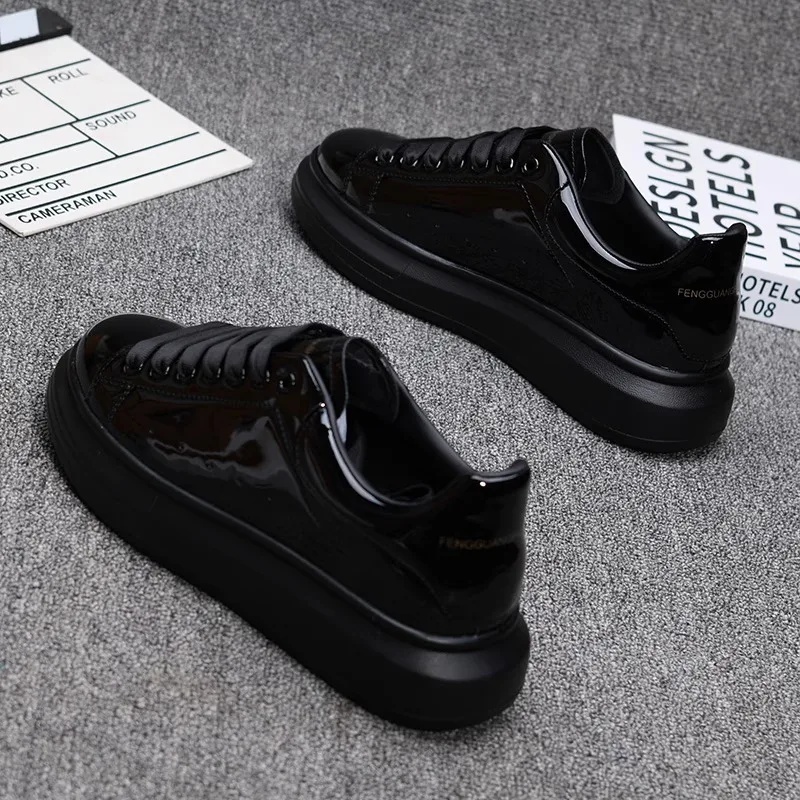 Sepatu Kasual Putih Berlapis 2 - Casual Sneakers Men ulasan dan harga